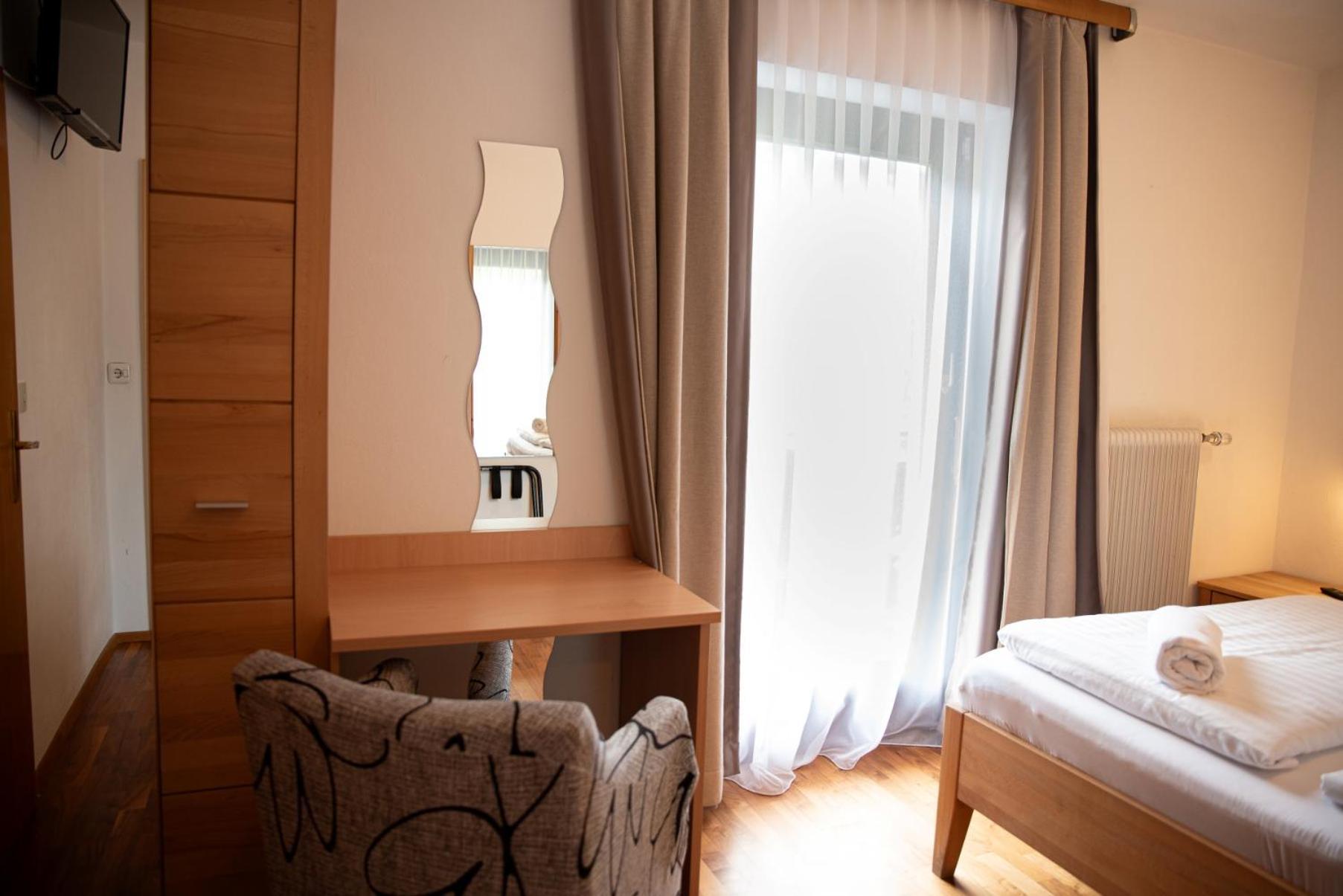 Bed and Breakfast Haus Maria Фуш-ан-дер-Гросглокнерштрассе Экстерьер фото